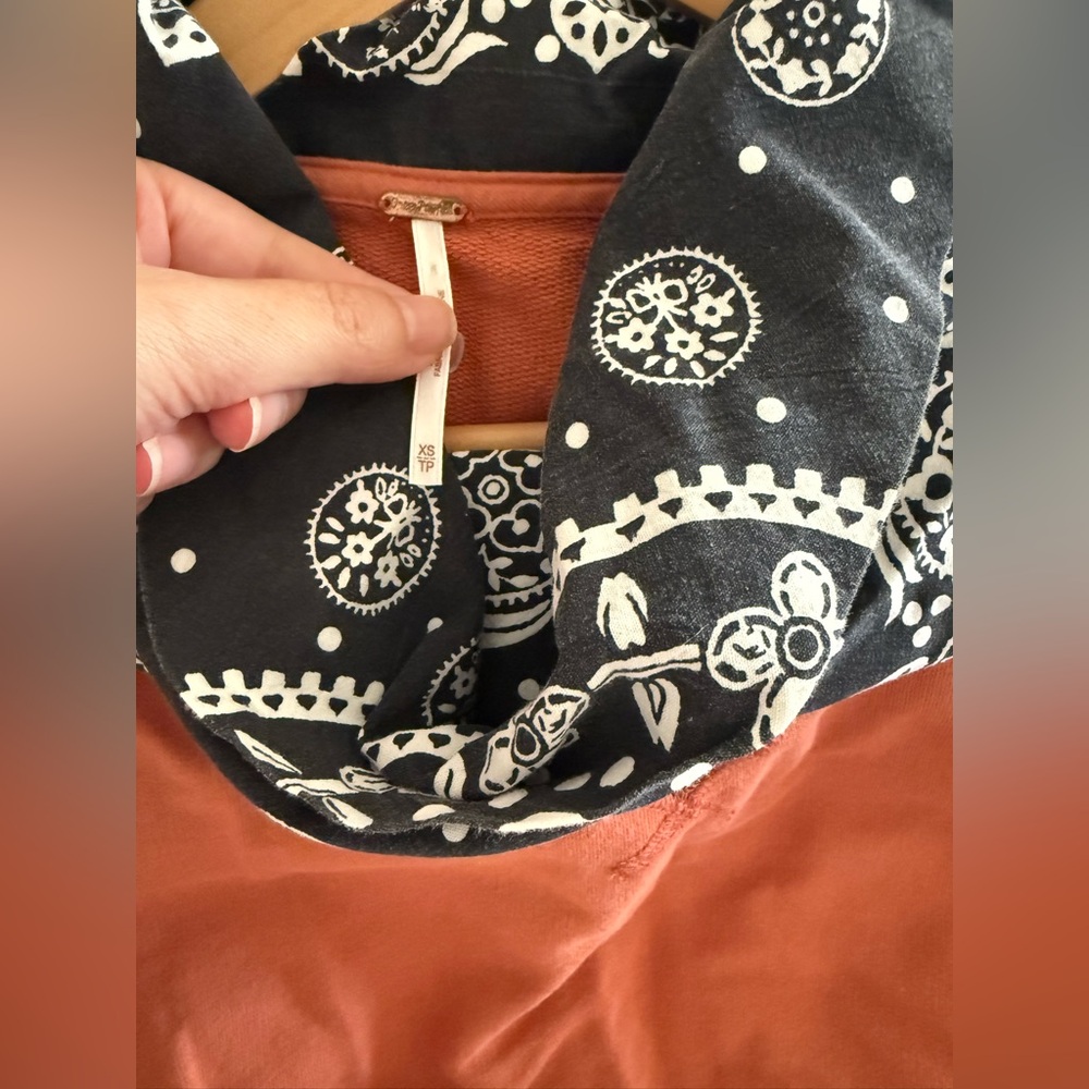 Free People James Pullover - Picture 4 of 5